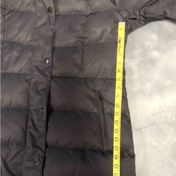 Lands End Womens Down Puffer Coat Black Faux Fur Hood Medium M Winter Jacket - Picture 6 of 8
